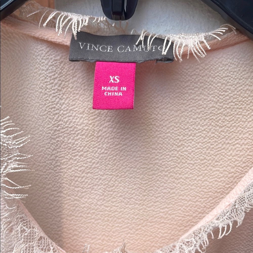 Vince Camuto Elegant Pink Sleeveless Top - Picture 2 of 3